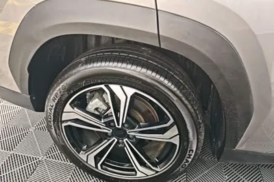 Geely Galaxy L7