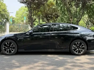 Xpeng P7