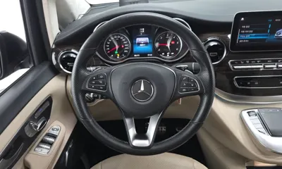 Mercedes-Benz V-Class