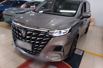 Roewe iMAX8