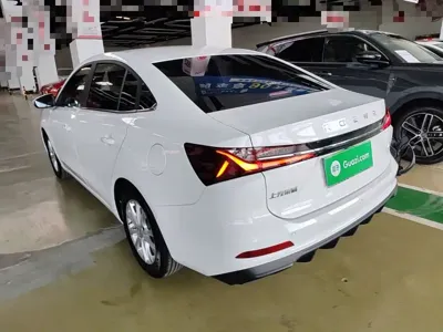 Roewe i5