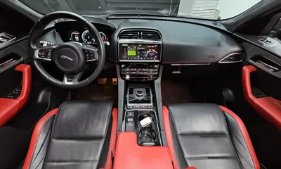 Jaguar F-Pace