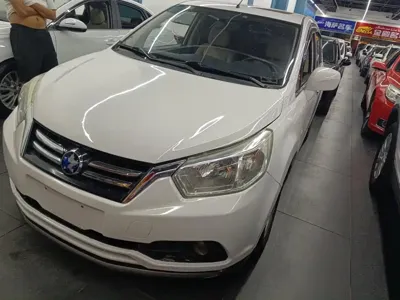 Venucia R50