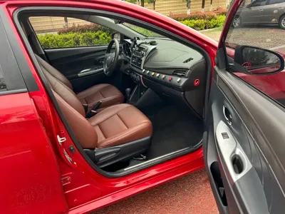 Toyota Yaris L