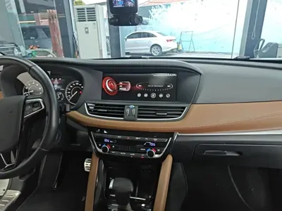 Borgward BX7