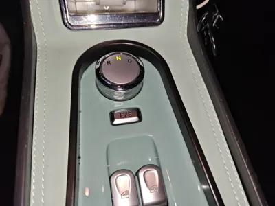 CHANGAN NEVO Lumin