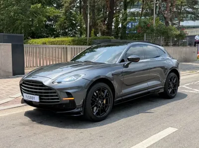 Astonmartin DBX