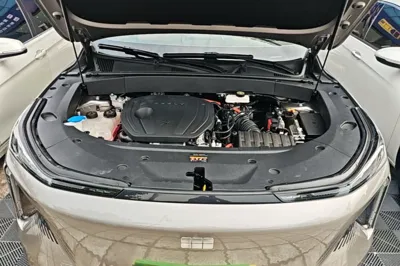 Geely Galaxy L7