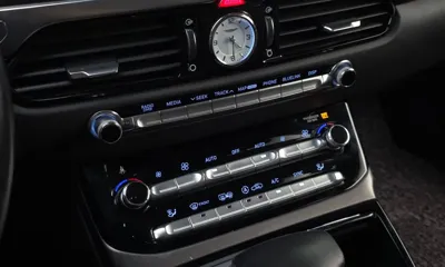 Genesis EQ900