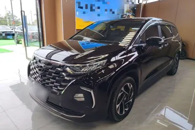 Hyundai Custo