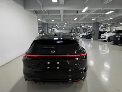 Nio ET5T