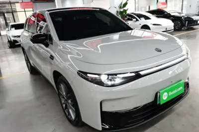 Leapmotor C10