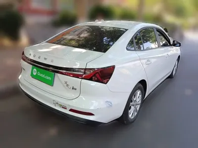 Roewe i5
