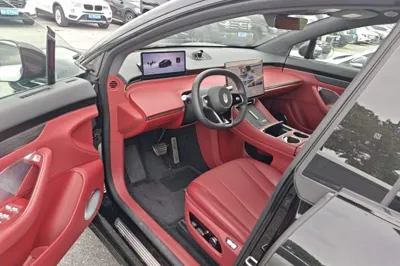 Hima Luxeed R7