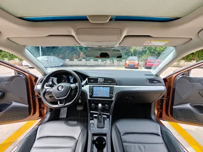 Volkswagen Lamando