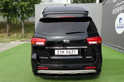 Kia Canival
