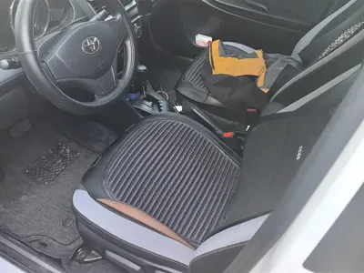 Toyota Yaris L