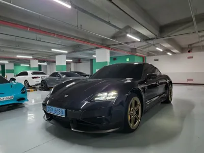 Porsche Taycan