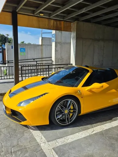 Ferrari 488