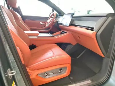 BYD 唐L