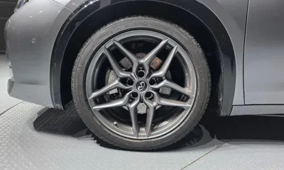 Infiniti Q30
