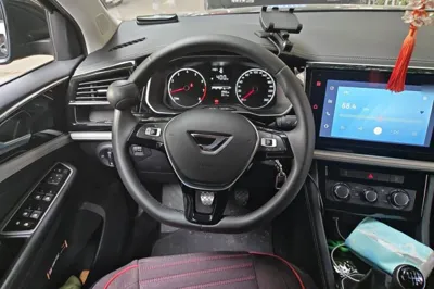 Jetta VS5