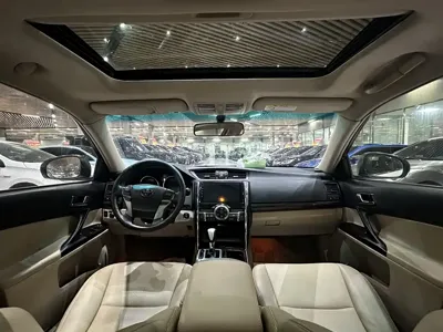Toyota Reiz