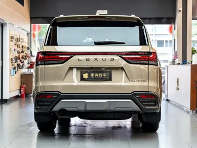 Lexus LX