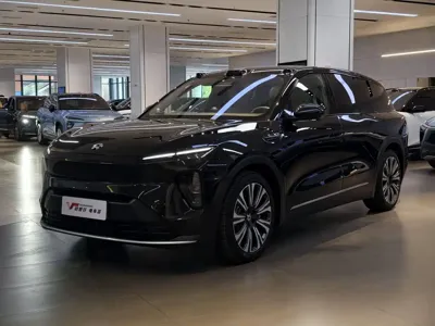 Nio ES8