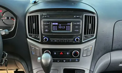 Hyundai Starex