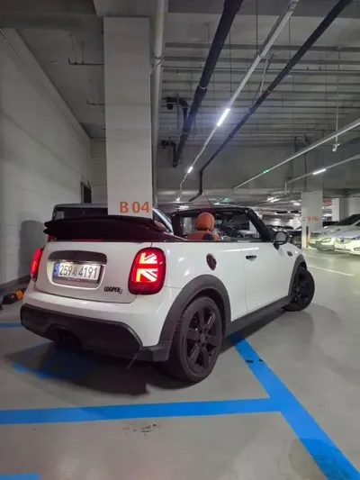 MINI Cooper Convertible