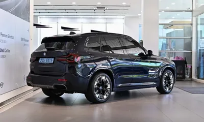 BMW iX3