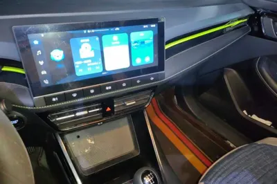 Roewe i5