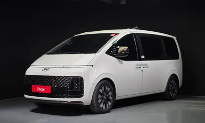 Hyundai Staria