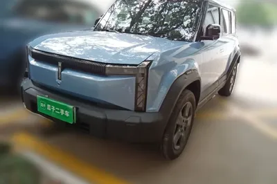 iCAR 03