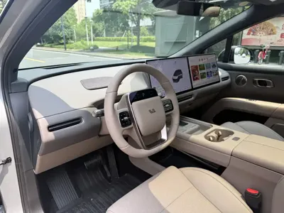 Li Auto 理想i6