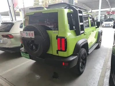 Tank Tank 300