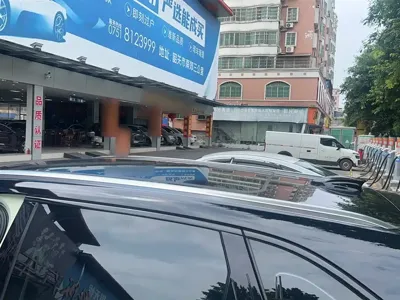 Hongqi Hongqi HS3