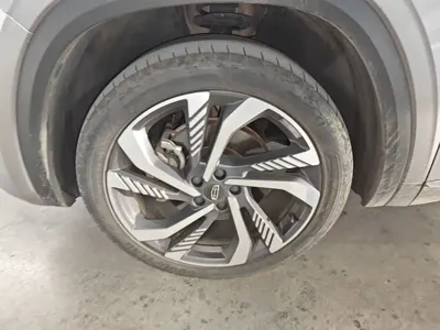Geely Xingyue L