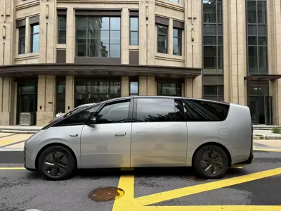 Li Auto Li MEGA