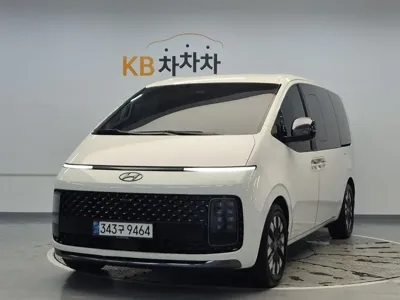 Hyundai Staria