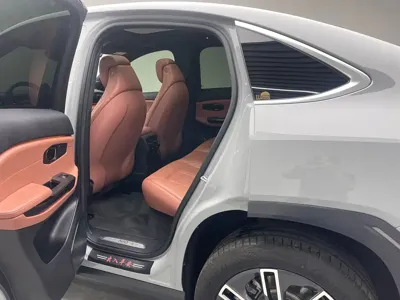 Nio EC6
