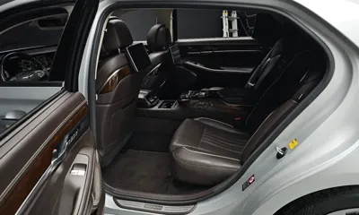 Genesis EQ900