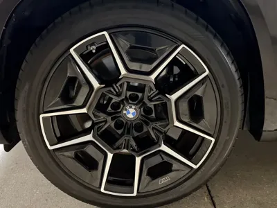 BMW XM