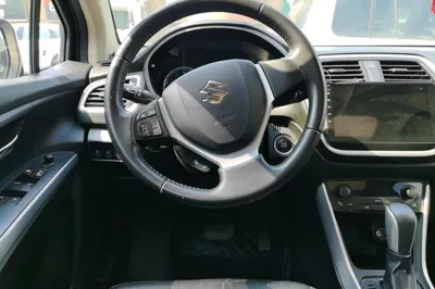 Suzuki S-Cross