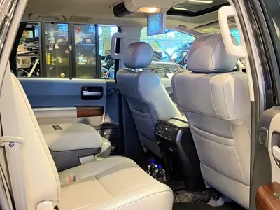 Toyota Sequoia