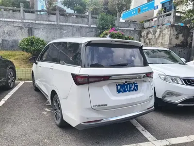 Wuling Jiachen