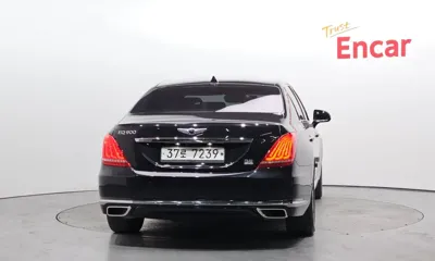 Genesis EQ900