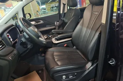 Hongqi HQ9 PHEV