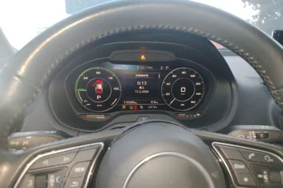 Audi Q2L e-tron